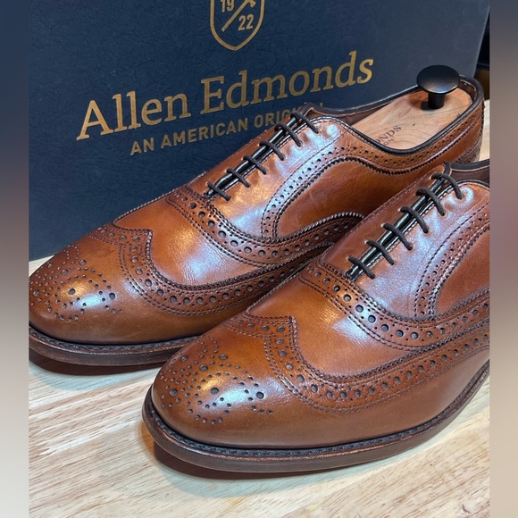 Allen Edmonds Men\'s Mcallister Wingtip Oxford Walnut Leather Sz 9.5D w Box ?? main image 10
